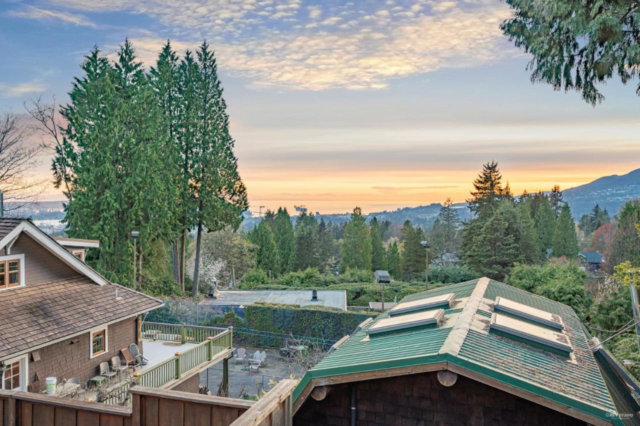 Cypress: Private Bedroom/Bathroom/Office, With Shared Pool, Hot Tub North Vancouver Eksteriør bilde