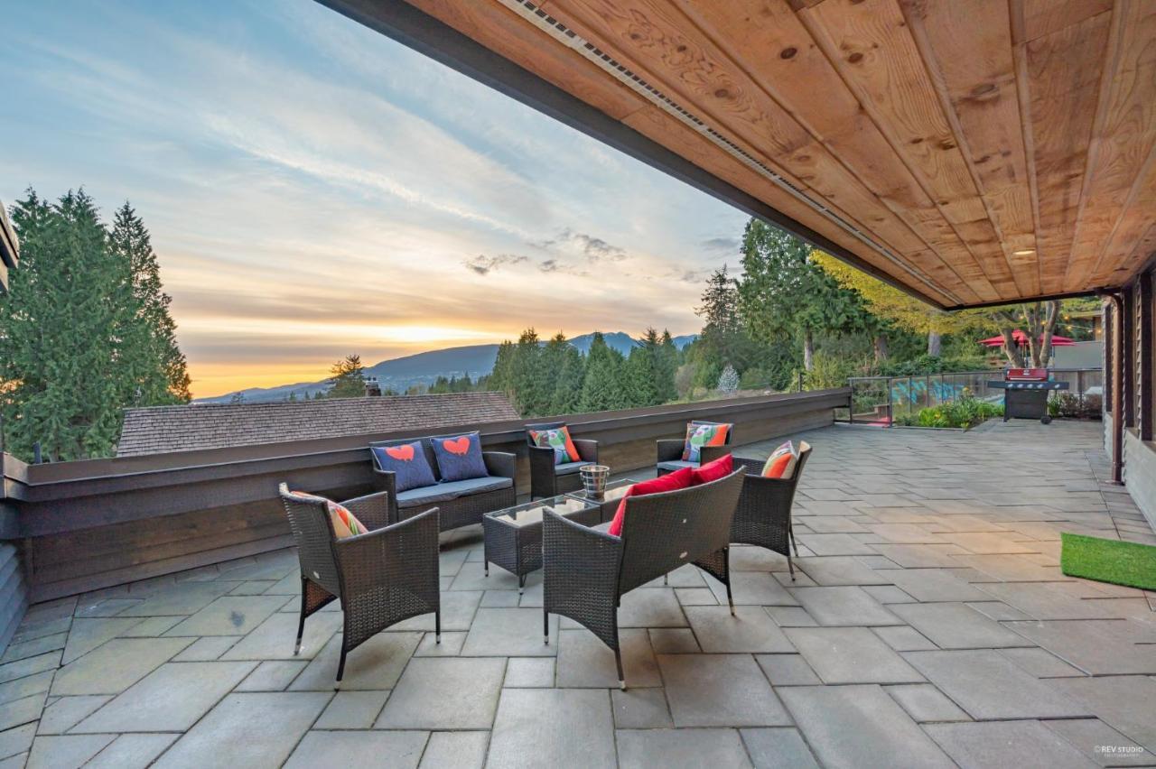 Cypress: Private Bedroom/Bathroom/Office, With Shared Pool, Hot Tub North Vancouver Eksteriør bilde