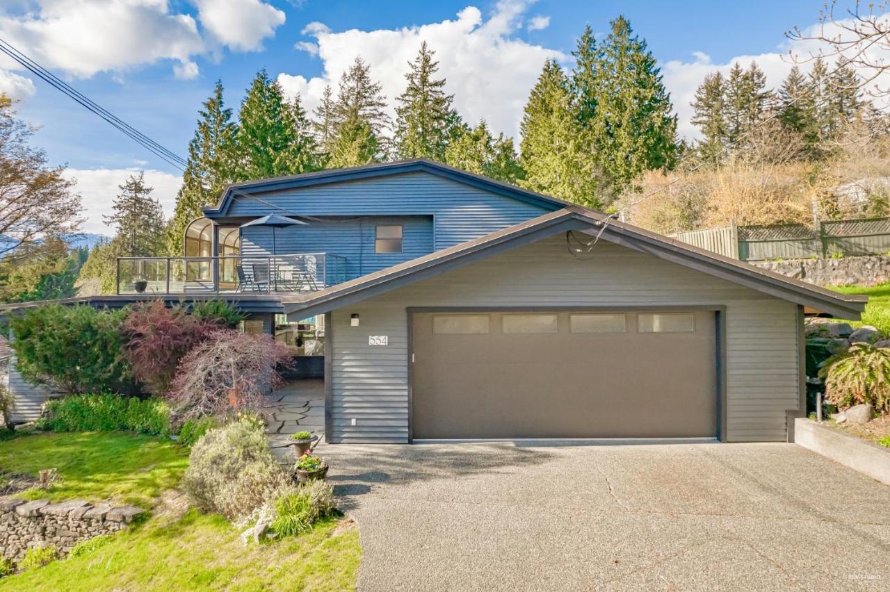 Cypress: Private Bedroom/Bathroom/Office, With Shared Pool, Hot Tub North Vancouver Eksteriør bilde