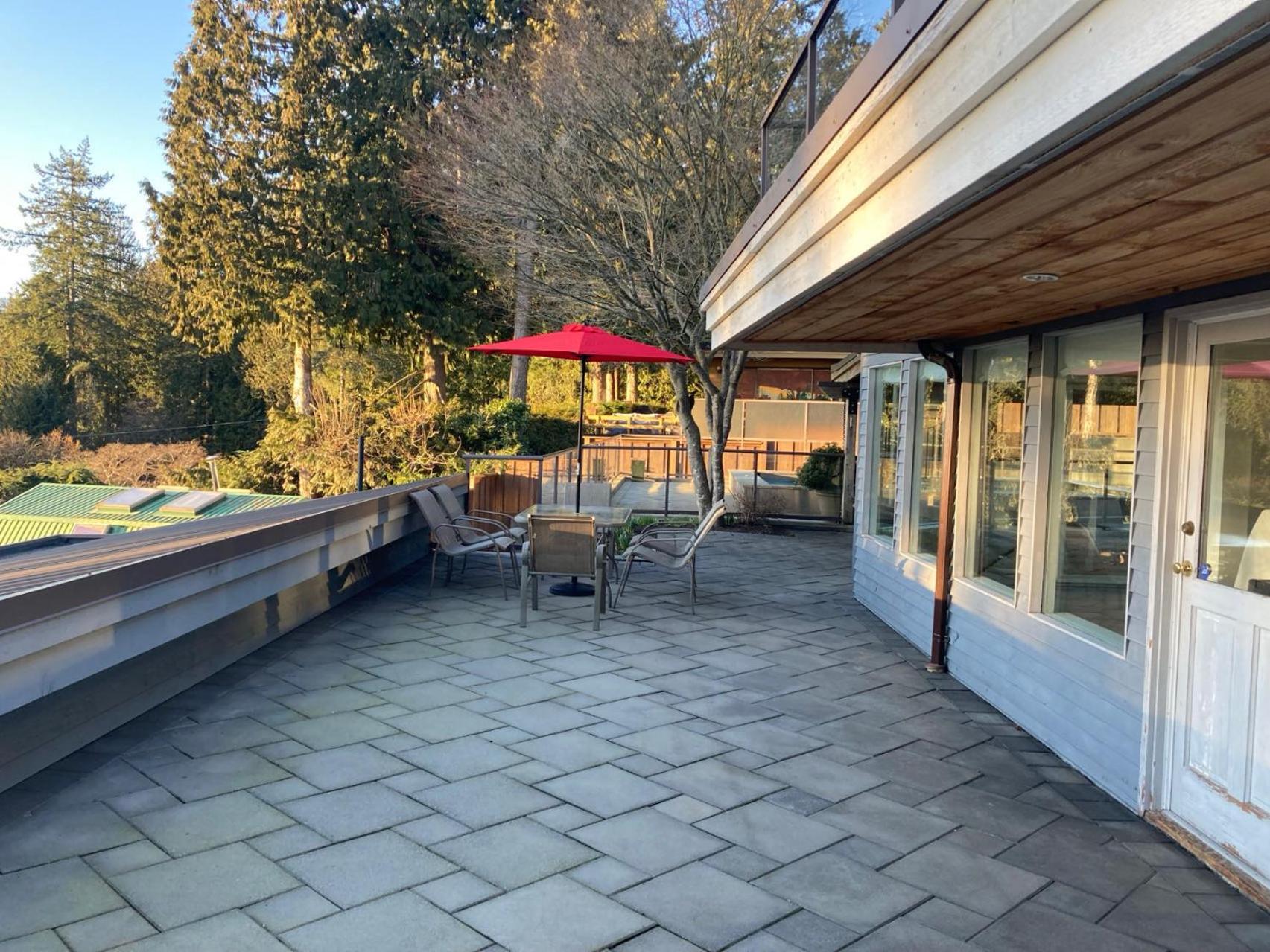 Cypress: Private Bedroom/Bathroom/Office, With Shared Pool, Hot Tub North Vancouver Eksteriør bilde