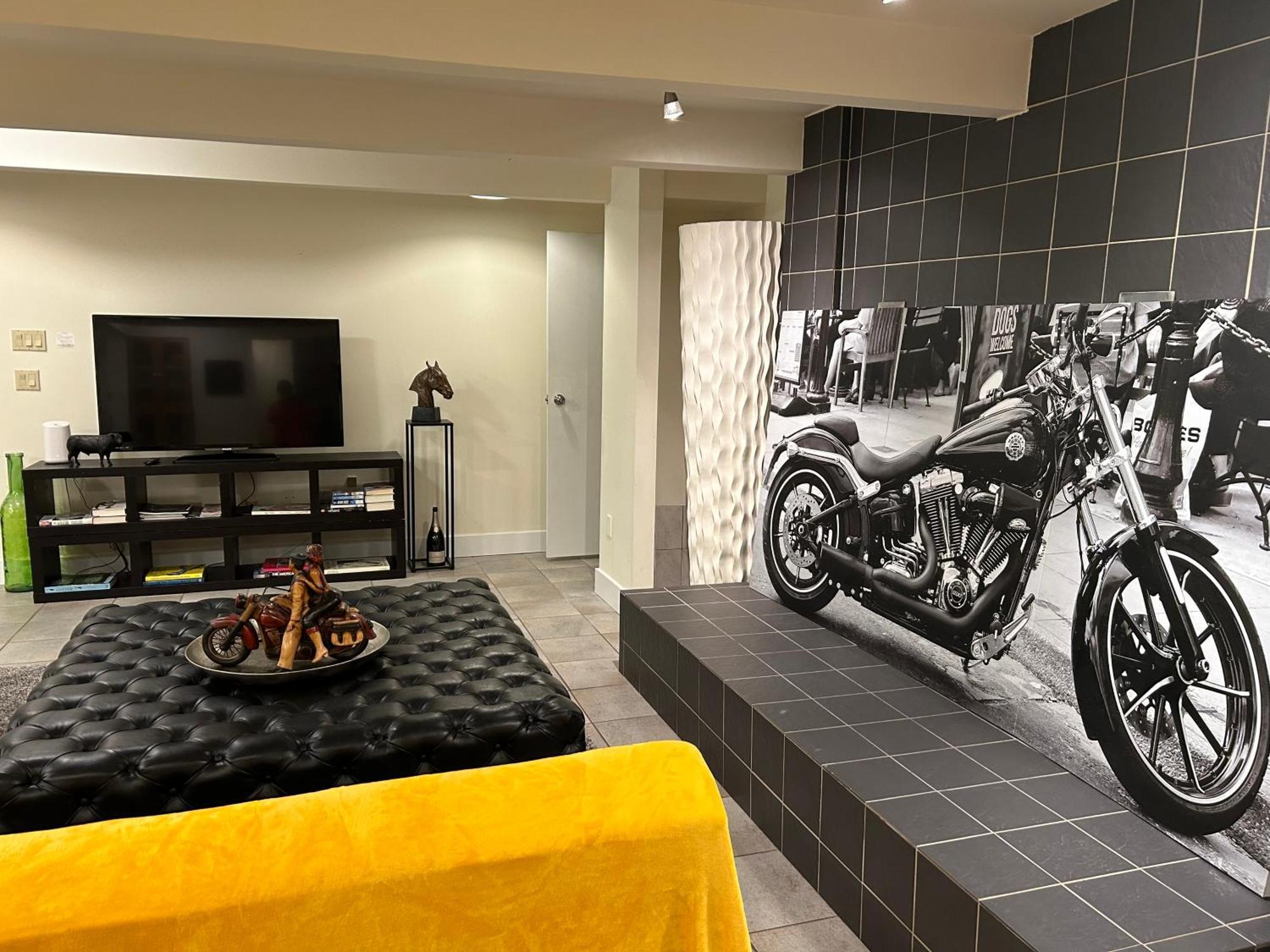 Cypress: Private Bedroom/Bathroom/Office, With Shared Pool, Hot Tub North Vancouver Eksteriør bilde