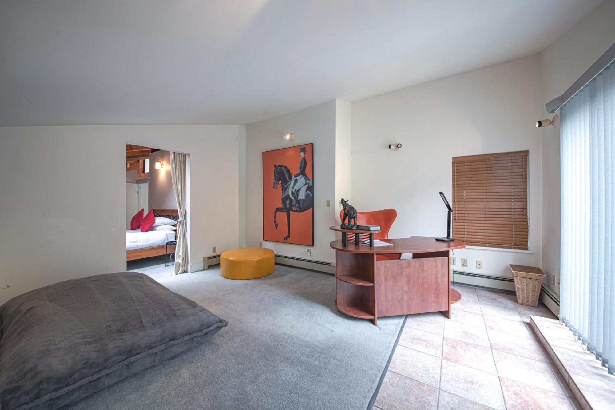 Cypress: Private Bedroom/Bathroom/Office, With Shared Pool, Hot Tub North Vancouver Eksteriør bilde