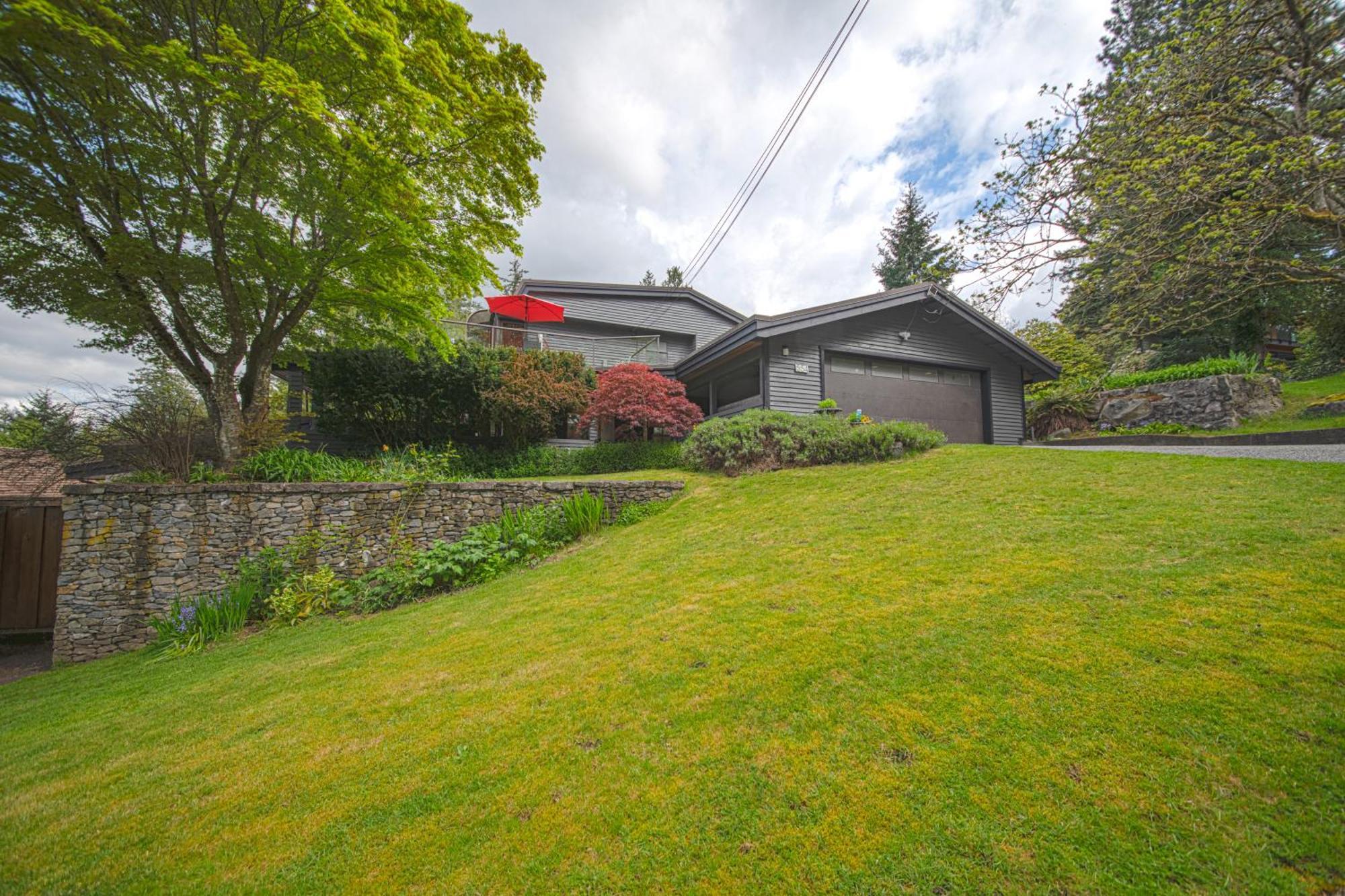 Cypress: Private Bedroom/Bathroom/Office, With Shared Pool, Hot Tub North Vancouver Eksteriør bilde
